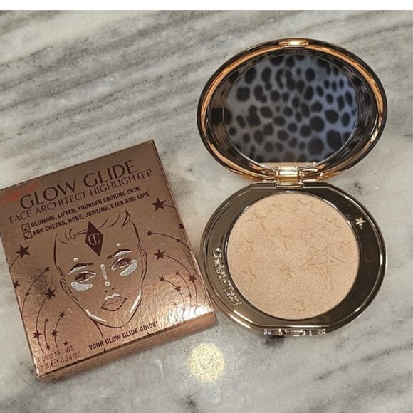 Charlotte Tilbury Glow Glide Face Architect Highlighter - Moonlit Glow - Picture 3 of 7